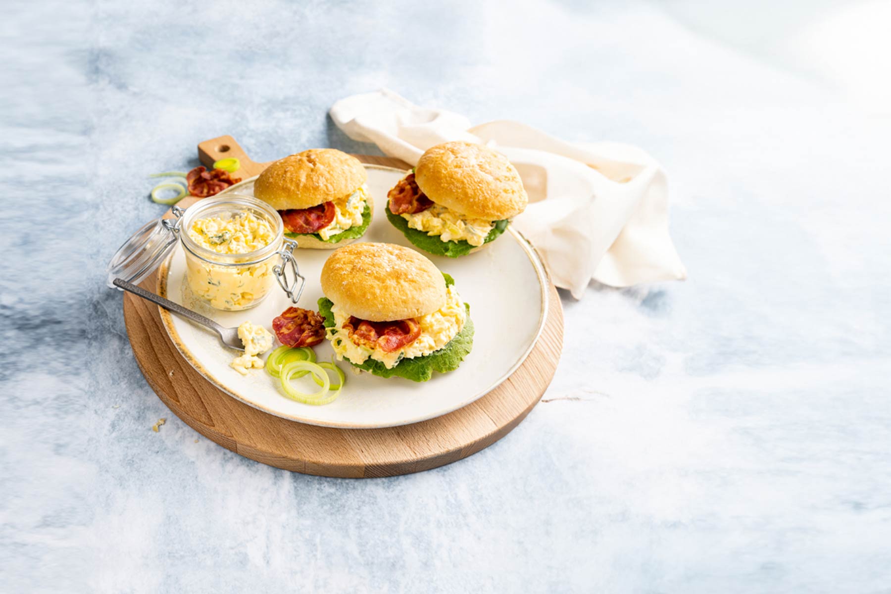Wer zuerst kommt, snackt zuerst: Unser Geschenk zur Neueröffnung in Basel: 1000 Snacks gratis*<br><br><span class='small'>Donnerstag, 30.November und Freitag, 01.Dezember 2023, ab 12 Uhr<br>*500 Snacks pro Tag, 1 Snack pro Person, solange der Vorrat reicht.</span>